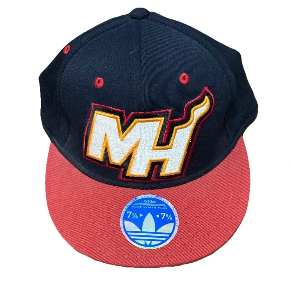 Miami Heat FlexFit Hat 7 1/4-7 5/8 NBA‎ FlexFit Adidas Black Red NWOT